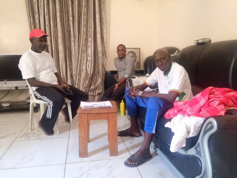 Chef de quartier Cambérène Deggo et deux de ses conseillers Chef de quartier Cambérène Deggo et deux de ses conseillers