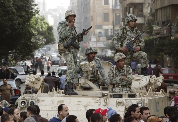 En Egypte, l'armée veut conserver la main sur le pouvoir législatif