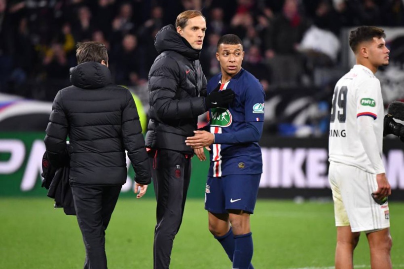 PSG : Thomas Tuchel explique la gestion du confinement avec son groupe PSG : Thomas Tuchel explique la gestion du confinement avec son groupe