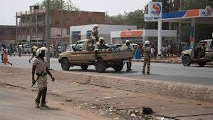 Niger: les mesures contre le coronavirus passent mal à Niamey