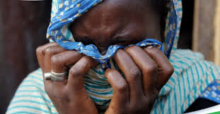 Elles attaquent leur colocataire avec un pilon... pour une histoire de porte mal fermée