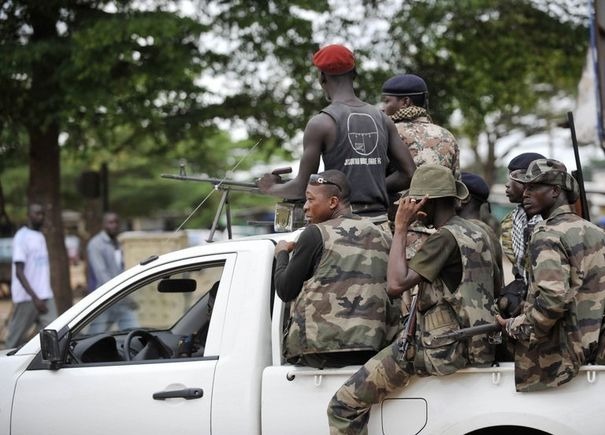 Côte d'Ivoire : un mort et plusieurs blessés dans l'attaque d'un camp militaire à Abidjan