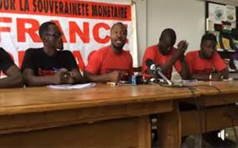 Violences policières : une délégation de FRAPP/Banlieue dépose une lettre de protestation au commissariat de Thiaroye Violences policières : une délégation de FRAPP/Banlieue dépose une lettre de protestation au commissariat de Thiaroye