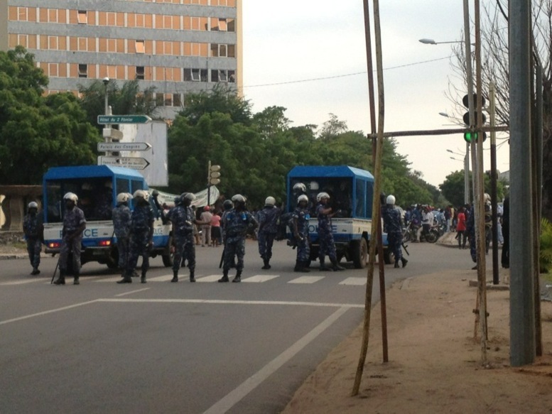 Dernière minute : PHOTOS - ça chauffe à Lomé, le CST décidé à manifester, les gendarmes répriment à tout va