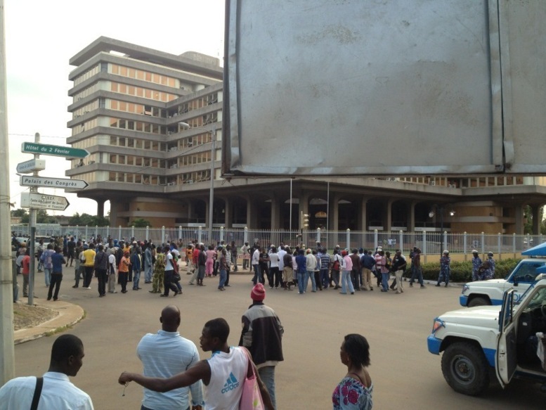 Dernière minute : PHOTOS - ça chauffe à Lomé, le CST décidé à manifester, les gendarmes répriment à tout va