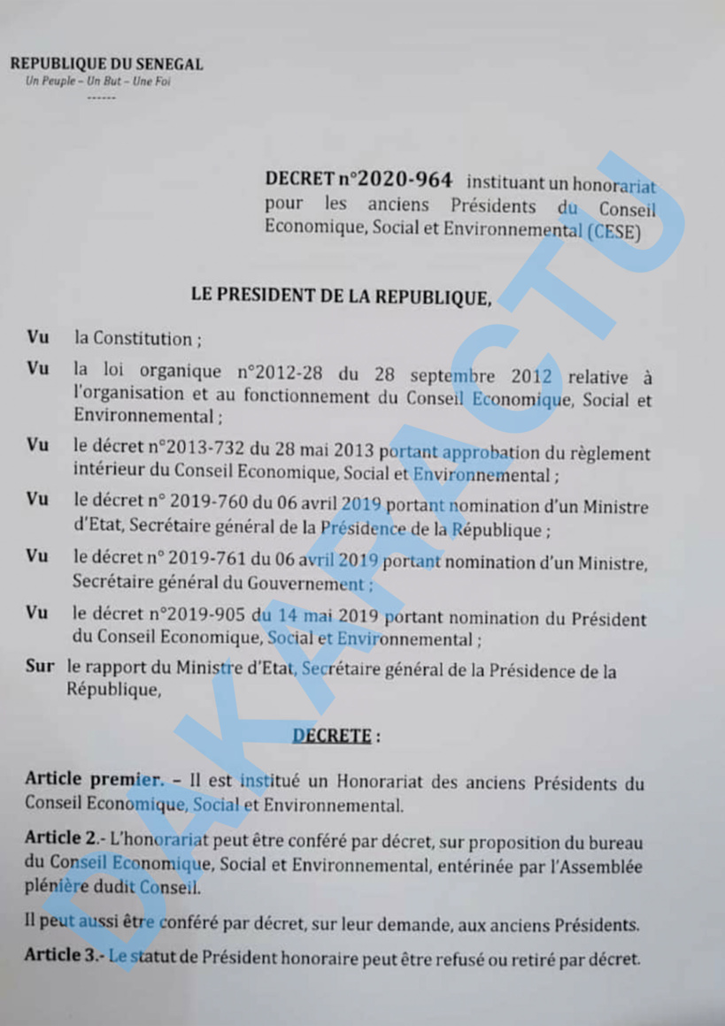 Présidence honoraire Cese: Yakham Mbaye brandit un soi-disant vrai document et menace Bassirou Diomaye Faye de Pastef Présidence honoraire Cese: Yakham Mbaye brandit un soi-disant vrai document et menace Bassirou Diomaye Faye de Pastef