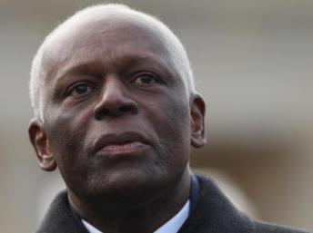 Angola : José Eduardo dos Santos demande cinq ans de plus à son peuple