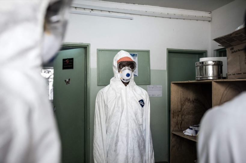 "Il n’y a plus de lits à Dakar, les chiffres sont faux. On sera bientôt à 15 000 cas", Dr Babacar Niang de Suma Assistance "Il n’y a plus de lits à Dakar, les chiffres sont faux. On sera bientôt à 15 000 cas", Dr Babacar Niang de Suma Assistance