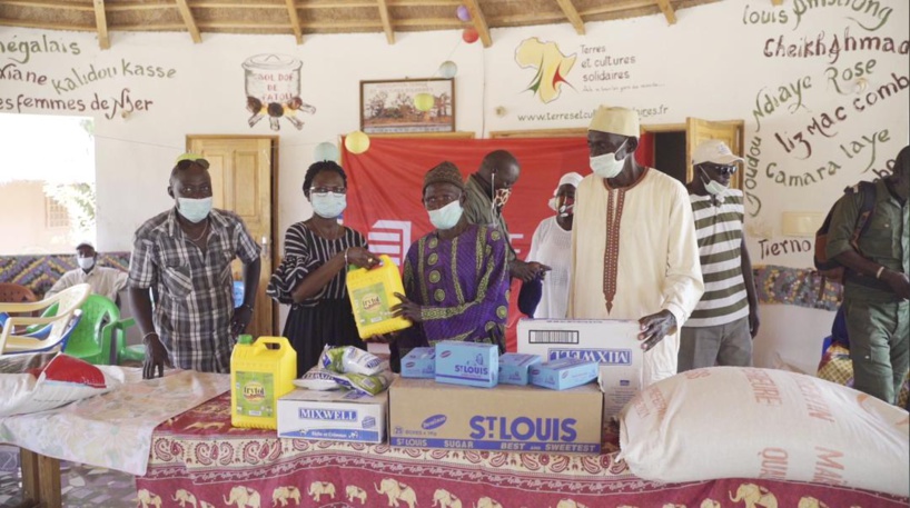 Lutte contre la Covid-19 à Fimela : Eiffage Concessions Sénégal va nourrir 80 familles durant 3 mois à hauteur de 10 millions de F Cfa Lutte contre la Covid-19 à Fimela : Eiffage Concessions Sénégal va nourrir 80 familles durant 3 mois à hauteur de 10 millions de F Cfa