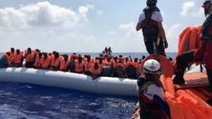 Méditerranée: plus de 400 migrants bloqués au large de Malte