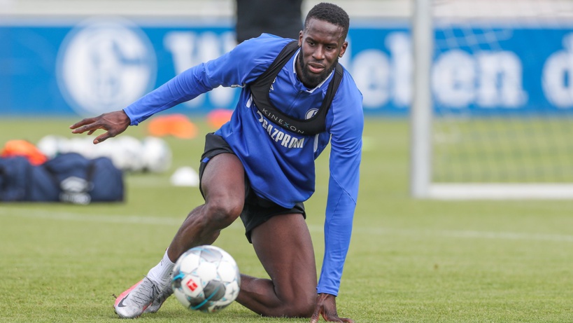 Saison terminée pour Salif Sané qui a contracté une nouvelle blessure à Schalke