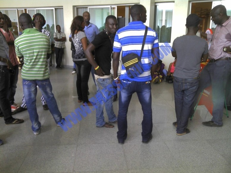 PHOTOS & VIDEOS Procès Cheikh Yérim Seck: Le tribunal pris d'assaut par proches et amis de l'accusé et de la victime