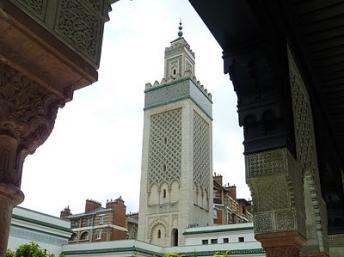 Le recteur de la Grande Mosquée de Paris appelle les musulmans à l'apaisement.