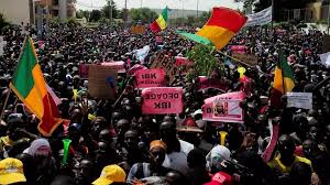 Crise politique au Mali: la majorité présidentielle à la rencontre du mouvement contestataire