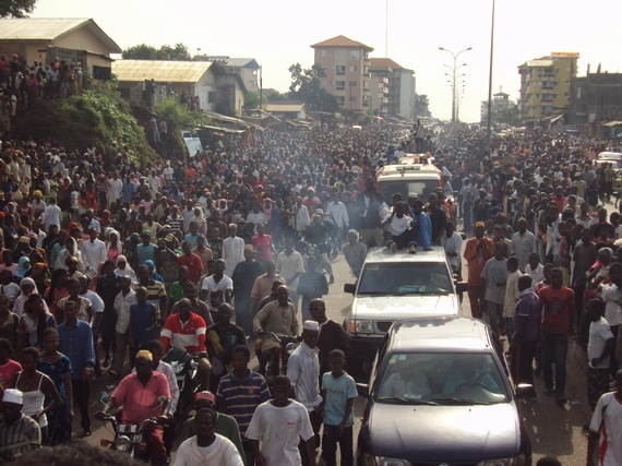 Des échauffourées et affrontements entre populations civiles et forces de l'ordre en banlieue de Conakry
