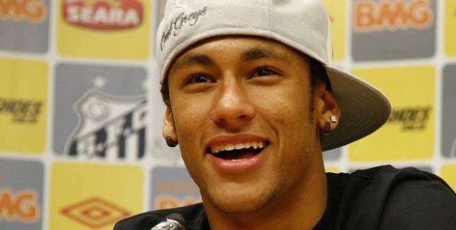 Neymar : «Le PSG ? Ce serait un honneur»