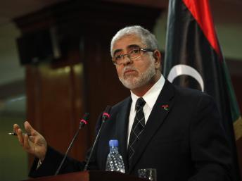 Le Premier ministre libyen Moustapha Abouchagour lors d'une conférence à Tripoli le 27 septembre 2012.