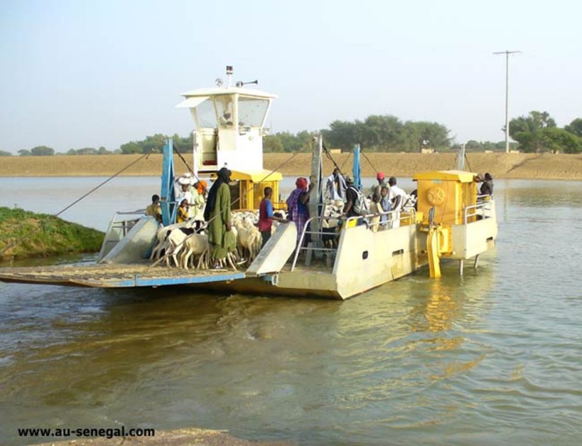Marsasoum : le navire qui assure la liaison sur le fleuve Casamance fonctionne avec un seul moteur