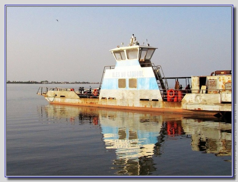 Bac de Foundiougne : les militaires au secours des populations