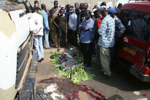 Accident sur la route de Fimela : un mort et plusieurs blessés graves