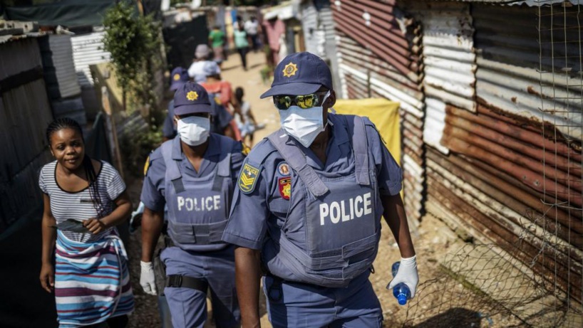 Coronavirus: devant la flambée des cas, l'Afrique du Sud rétablit le couvre-feu sanitaire
