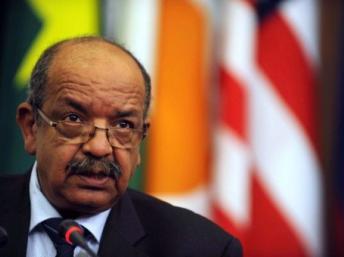 Abdelkader Messahel : l’Algérie est «pour le renforcement des capacités de l’armée malienne»