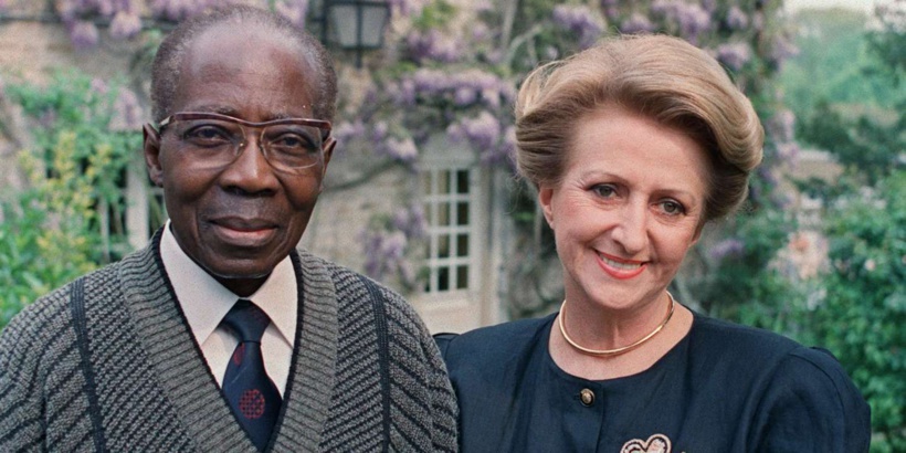 Des biens intimes du couple Senghor-Colette vendus aux enchères en France par la société ADER (Amadou Lamine Sall) Des biens intimes du couple Senghor-Colette vendus aux enchères en France par la société ADER (Amadou Lamine Sall)