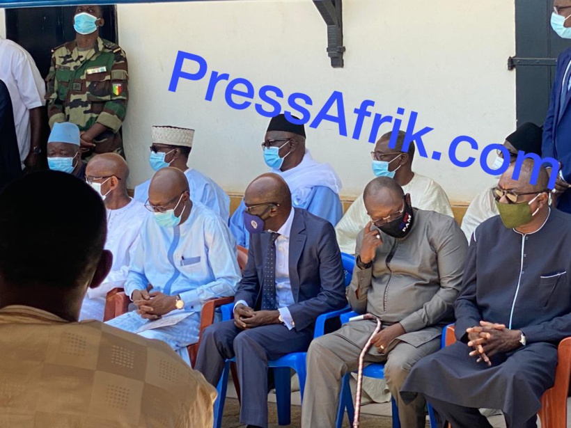 Hôpital Principal de Dakar : L'ultime hommage rendu au «géant» du journalisme Babacar Touré Hôpital Principal de Dakar : L'ultime hommage rendu au «géant» du journalisme Babacar Touré