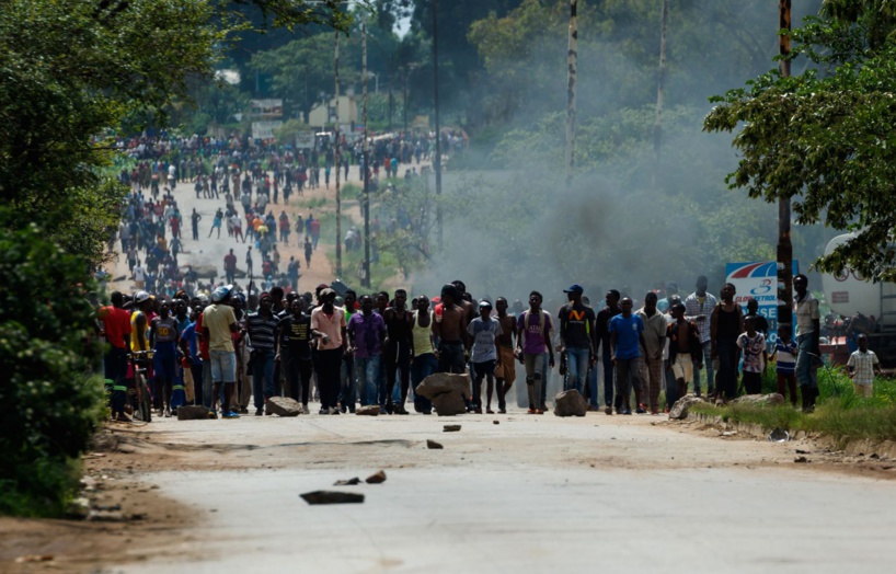 Le Zimbabwe se prépare à un vendredi sous haute tension