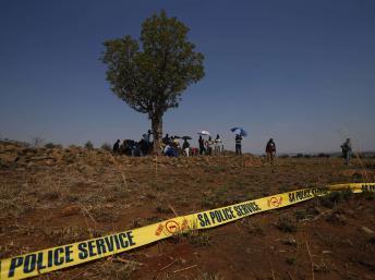 Afrique du Sud : climat tendu dans la mine Amplats tiraillée entre policiers, grévistes et non-grévistes