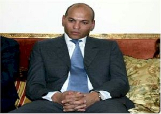 Traque des biens mal acquis : un mandat d’arrêt international lancé contre Karim Wade