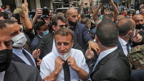 À Beyrouth, Emmanuel Macron appelle les dirigeants libanais à des réformes