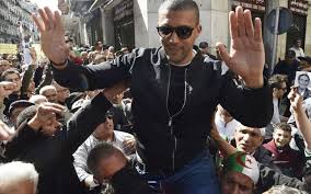 Algérie: le journaliste Khaled Drareni condamné à trois ans de prison ferme
