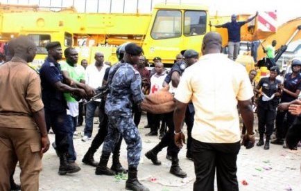 Ghana: 3 morts et 39 rescapés après l'effondrement d'un centre commercial à Accra