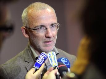 Crash d'un avion militaire algérien en France: les recherches se poursuivent