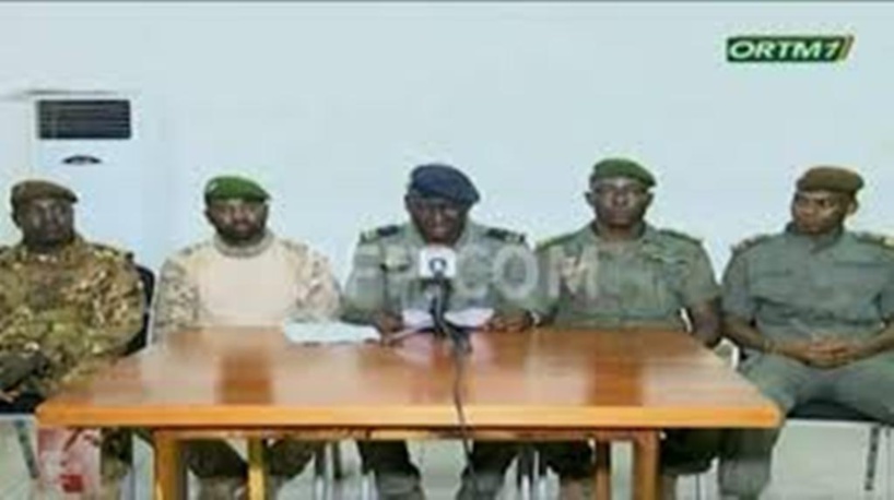 Mali: Regardez la déclaration des militaires après la démission de IBK Mali: Regardez la déclaration des militaires après la démission de IBK