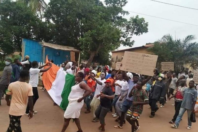 Marche contre le 3è mandat de Ouattara: Plus d'une dizaine de femmes de l'opposition arrêtées par la police