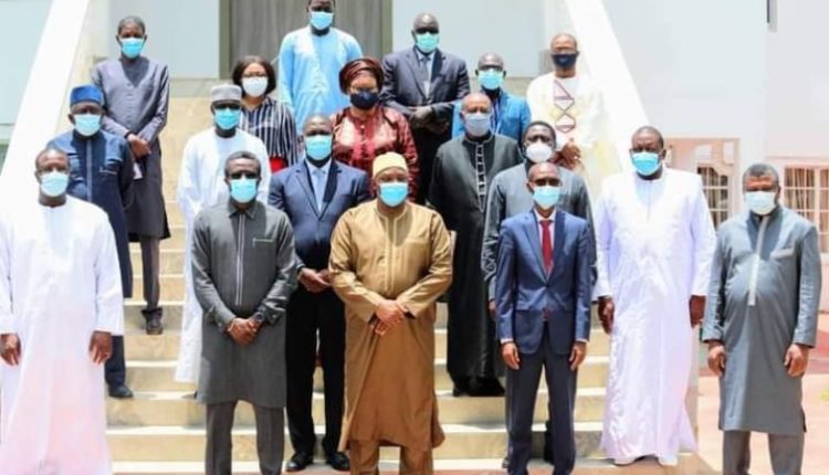 Coronavirus : Dr Abdoulaye Bousso et Pr Seydi au secours de la Gambie