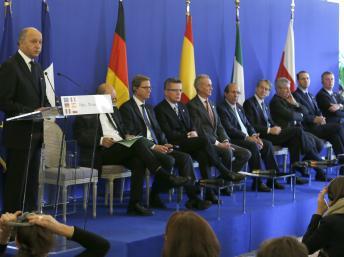 Discours du chef de la diplomatie française Laurent Fabius, le 15 novembre 2012 à Paris.