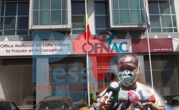 Marché transport Aide alimentaire: Guy Marius Sagna vilipende l'Assemblée nationale, le député Diop Sy et le ministre Mansour Faye à l'Ofnac Marché transport Aide alimentaire: Guy Marius Sagna vilipende l'Assemblée nationale, le député Diop Sy et le ministre Mansour Faye à l'Ofnac