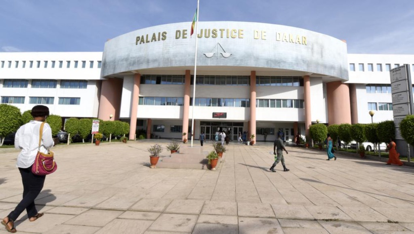 Vidéo - Les justiciables et autres Sénégalais lambda racontent leur calvaire durant les mois de grève du Sytjust Vidéo - Les justiciables et autres Sénégalais lambda racontent leur calvaire durant les mois de grève du Sytjust