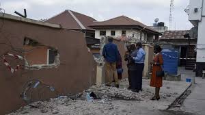 Nigeria: un hélicoptère s'écrase sur un quartier de Lagos, hommage posthume au pilote