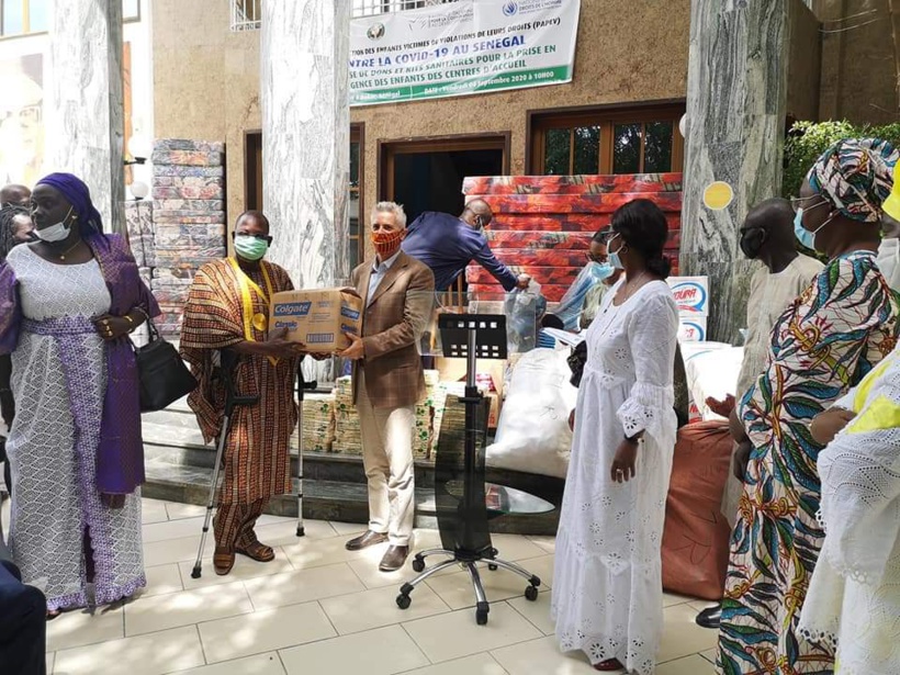 Mise en œuvre du PAPEV: la Cedeao, les Nations Unies et l’Agence italienne pour la Coopération et le Développement dont un appui de matériel sanitaire pour faciliter la réintégration de 200 enfants dans leurs familles Mise en œuvre du PAPEV: la Cedeao, les Nations Unies et l’Agence italienne pour la Coopération et le Développement dont un appui de matériel sanitaire pour faciliter la réintégration de 200 enfants dans leurs familles