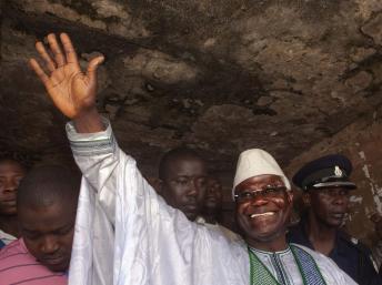 Ernest Koroma réélu président de la Sierra Leone dès le premier tour