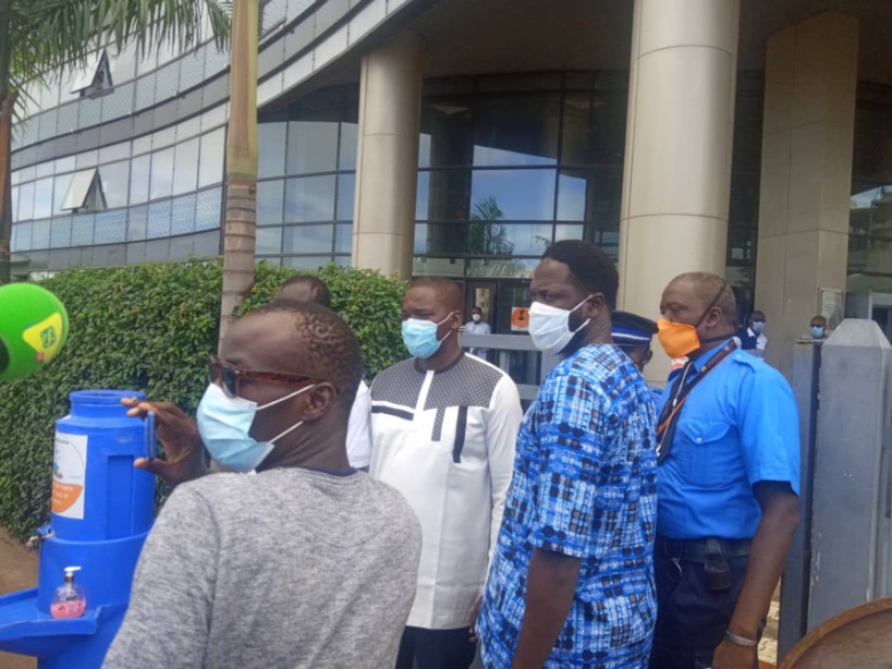 Talaatay Orange: le mouvement Y'en a marre "bien reçu" par l'opérateur de téléphonie Talaatay Orange: le mouvement Y'en a marre "bien reçu" par l'opérateur de téléphonie