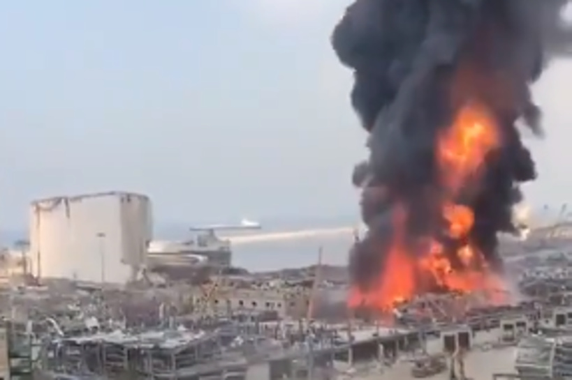 Beyrouth : un important incendie s'est à nouveau déclaré sur le port Beyrouth : un important incendie s'est à nouveau déclaré sur le port