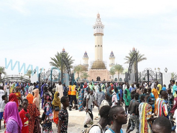 Touba : Safinatoul Amane arrête 10 homosexuels, 18 féticheurs, 16 prostituées et... Touba : Safinatoul Amane arrête 10 homosexuels, 18 féticheurs, 16 prostituées et...