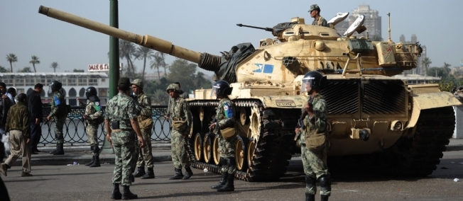 Egypte: l'armée fait entendre sa voix