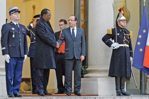Tchad: copieux menu pour la visite du président Deby en France