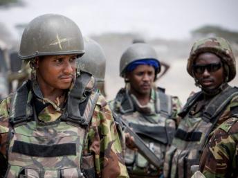 Des soldats kényans de l'Amisom, le 28 septembre au nord de Kismayo.